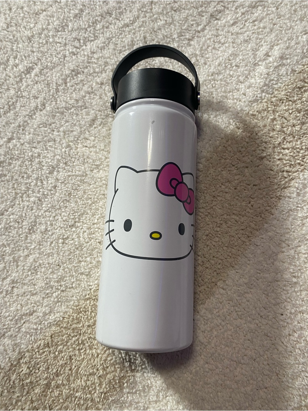 🍋 10/$20 Hello Kitty Thermos